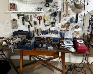 Multiple jewlrey making tools and equipment