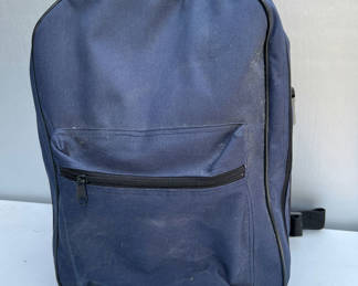 Lot 151: Navy Picnic Backpack with Dinnerware and Bottles BRAND NEW