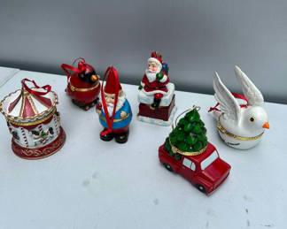 Lot 150: Assorted Christmas Trinket Boxes - BEAUTIFUL!