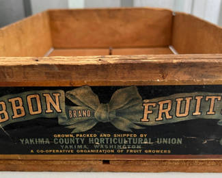 Lot 44: Vintage Ribbon Fruits Wooden Crate
