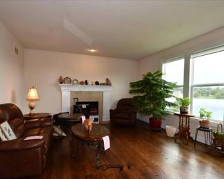 033Living Room