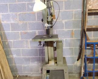 American 14-inch Wood Cutting Bandsaw