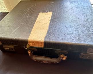 Vintage E.S. Lowe Roulette Gaming Set in Suitcase