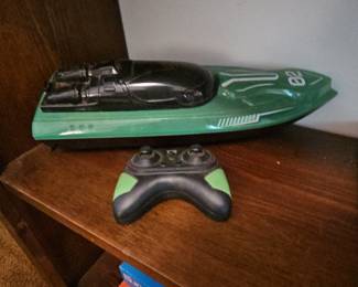 New Bright RC Speed Boat
