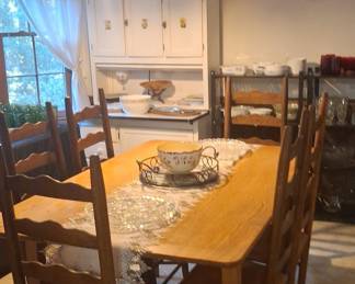 Country Style Dining Set with Ladder-Back Chairs