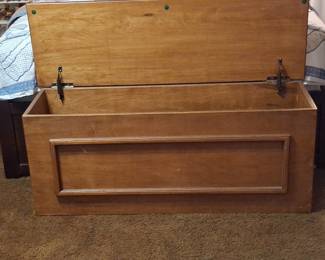 Lane Cedar Blanket Chest
