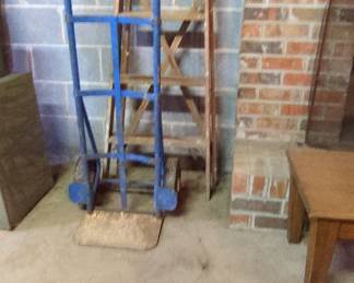 Heavy-Duty Two-Wheel Hand Truck