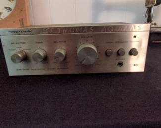 Realistic SA-102 Integrated Stereo Amplifier