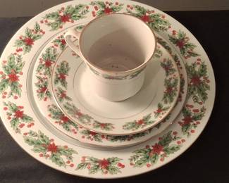 Christmas Charm by Gibson Designs Holiday Harmony Place Setting