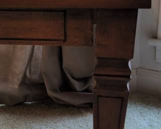 Ethan Allen Traditional Coffee Table