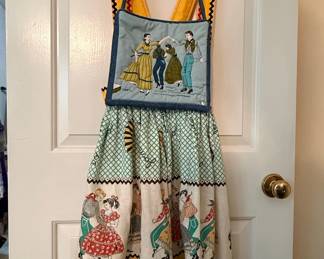 Vintage Square Dance Novelty Pinafore Apron with Musical purse