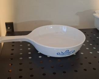 CorningWare Blue Cornflower Menuette Skillet P-83-B