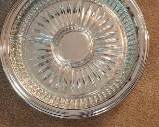 Oneida Jefferson Round Gallery Tray with Glass Insert