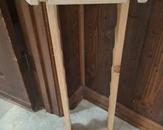 Unfinished Wooden Fishing Rod Rack