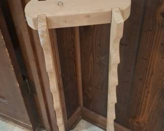 Unfinished Wooden Fishing Rod Rack