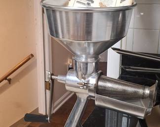 The Original All-Metal Squeezo Strainer by Garden Way