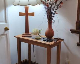 Amish Style Solid Wood Cross Table Lamp
