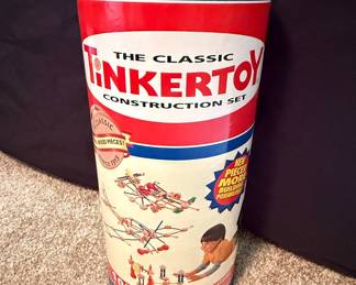 Tinkertoy Jumbo Builder Set (102 Pieces)