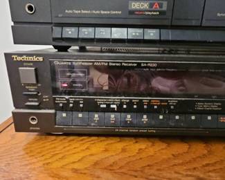 Technics SA-R230 Quartz Synthesizer AM/FM Stereo Receiver