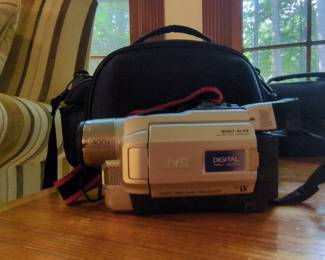 JVC GR-DVL157 MiniDV Digital Video Camera