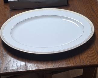 Emdeko Fine China 'Palme' Oval Serving Platter