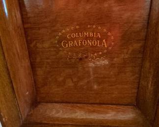 Columbia Grafonola Type D-2 Table Top Phonograph
