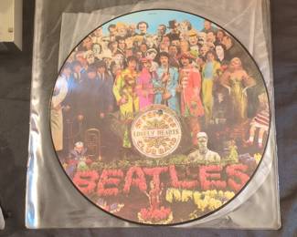 The Beatles Sgt. Pepper's Lonely Hearts Club Band Picture Disc (German Import)