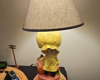 Vintage Strawberry Shortcake Ceramic Table Lamp