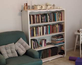Mid-Century Modern White Painted Chest of Drawers