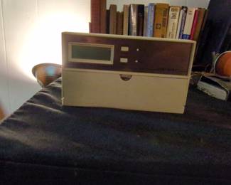 General Electric EasyStat Programmable Thermostat