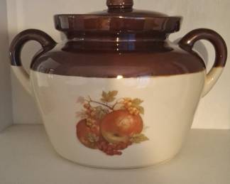 McCoy Pottery 342 Bean Pot