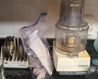 Cuisinart Deluxe 11 Food Processor
