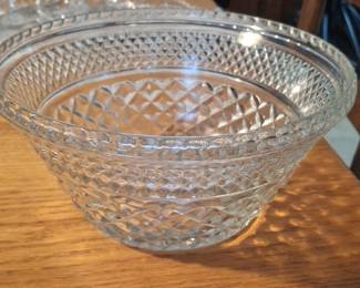 Anchor Hocking Wexford Clear Glass Punch Bowl Stand / Serving Bowl