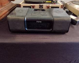 iHome iP9 Black iPhone iPod Speaker Dock Alarm Clock Radio