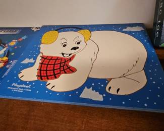 Playskool 276-36 Polar Bear 8 Piece Wooden Jigsaw Puzzle