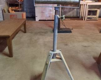 Adjustable Steel Roller Stand