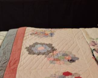 Vintage Grandmother's Flower Garden Quilt