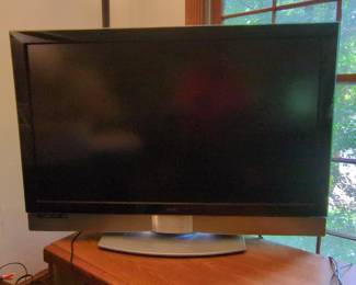 Vizio Gallevia Liquid Crystal HDTV