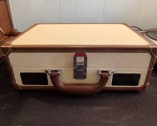 ION Audio Suitcase Turntable