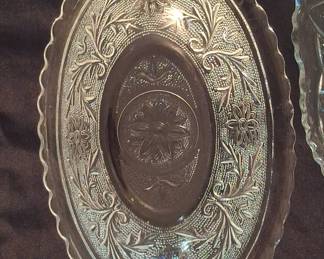 Tiara Sandwich Clear Glass Oval Serving Bowl