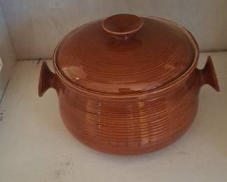 Nasco Brittany Brown Bean Pot with Lid