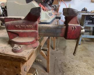 Craftsman No. 391-5180 Bench Vise with Anvil and Pipe Jaws