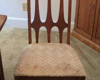 Broyhill Brasilia Mid-Century Modern Walnut Dining Set with Cathedral Back Chairs