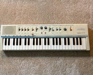 Casio Synthesizer