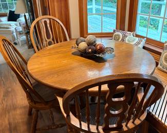 Oak Table/4 Chairs