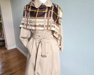Burberry Trench Coat with Coordinating Burberry Silk Scarf – Classic Beige Plaid Ensemble
