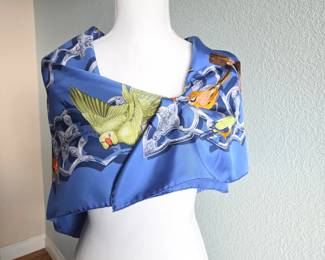 Hermès “Oiseaux de L’Inde et de L’Himalaya” Catherine Baschet Blue Silk Carré 90 Scarf