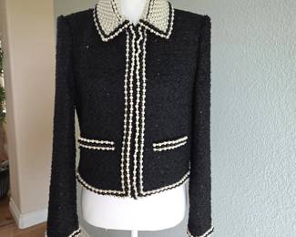 Alice + Olivia Black & White Cropped Jacket with Hand-Sewn Pearl Trim – Size Small