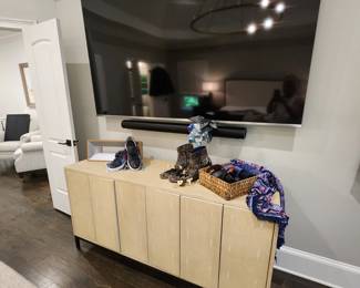 RH Dresser