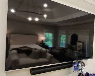 Flatscreen TV